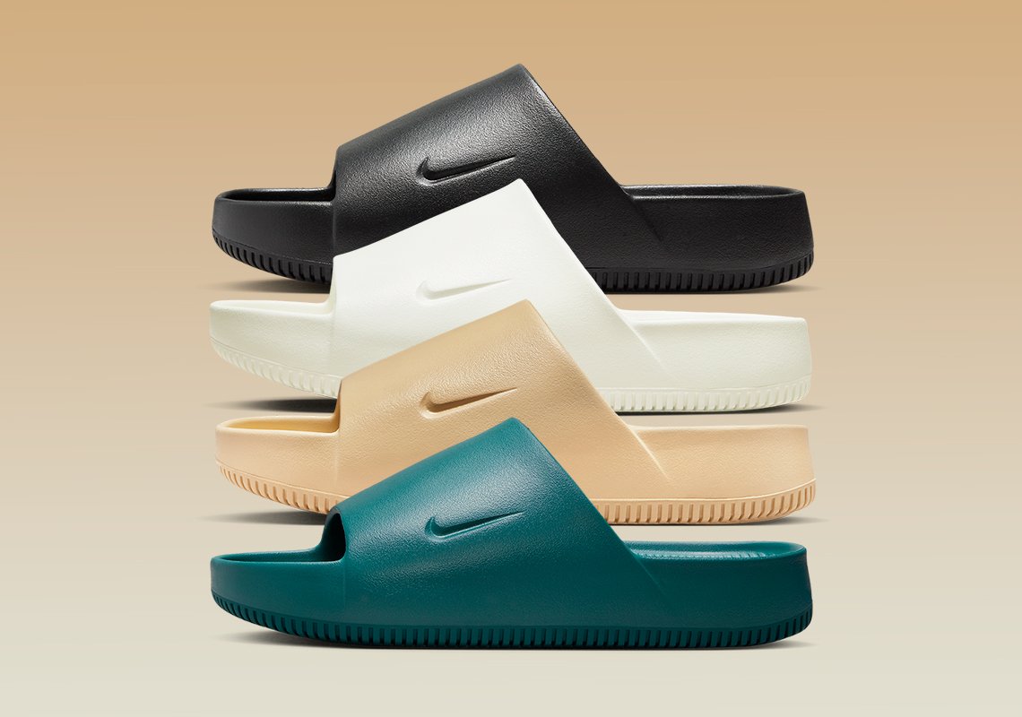 Nike Calm Slides