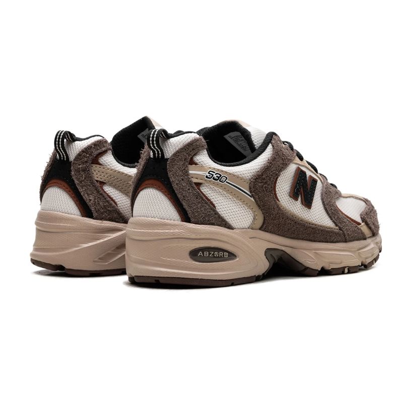 New Balance 530 Braun Hellbraun