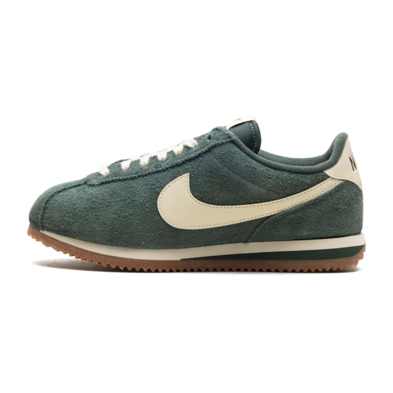 Nike_Cortez_Vintage_Vintage_Green_Gum.png