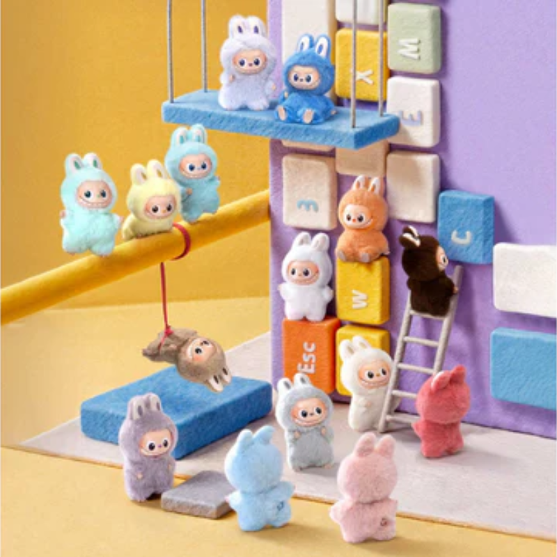 Pop Mart Labubu The Monster Pin for Love (A-M) Brelok Blind Box