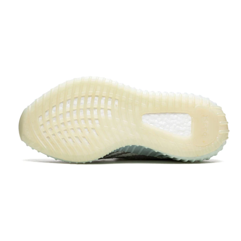 Modrý odtieň Yeezy Boost 350 V2