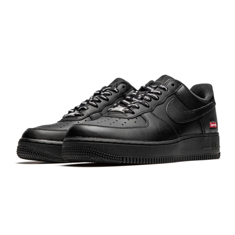 美品 Supreme × Nike Air Force 1 Low Black Supreme x Air Force 1 Low Box Logo – Black – EKICKS