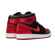 Air Jordan 1 Retro High OG Satin Bred