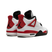 Air Jordan 4 „Červený cement“