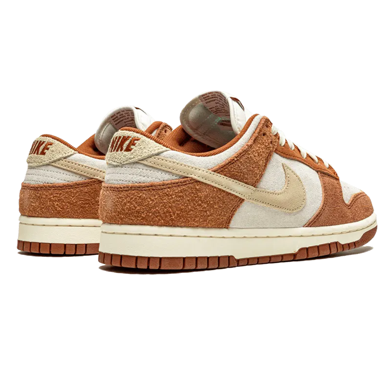 Dunk Low Premium Medium Curry – EKICKS - Main Image