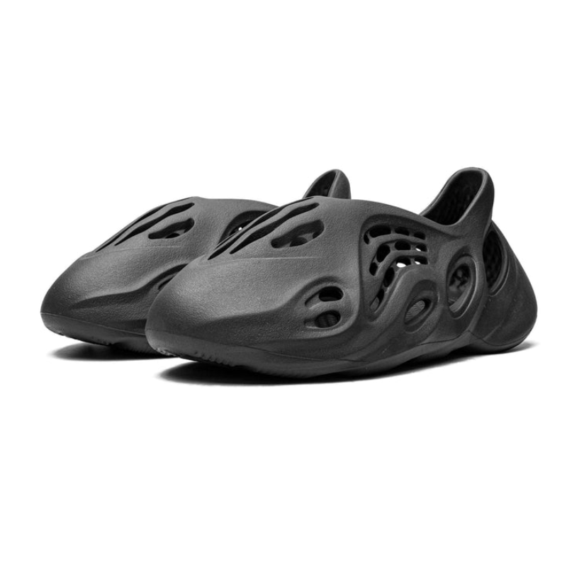 【26.5】クリーニング済YEEZY FOAM RUNNER ONYX Yeezy Foam Runner Onyx – EKICKS